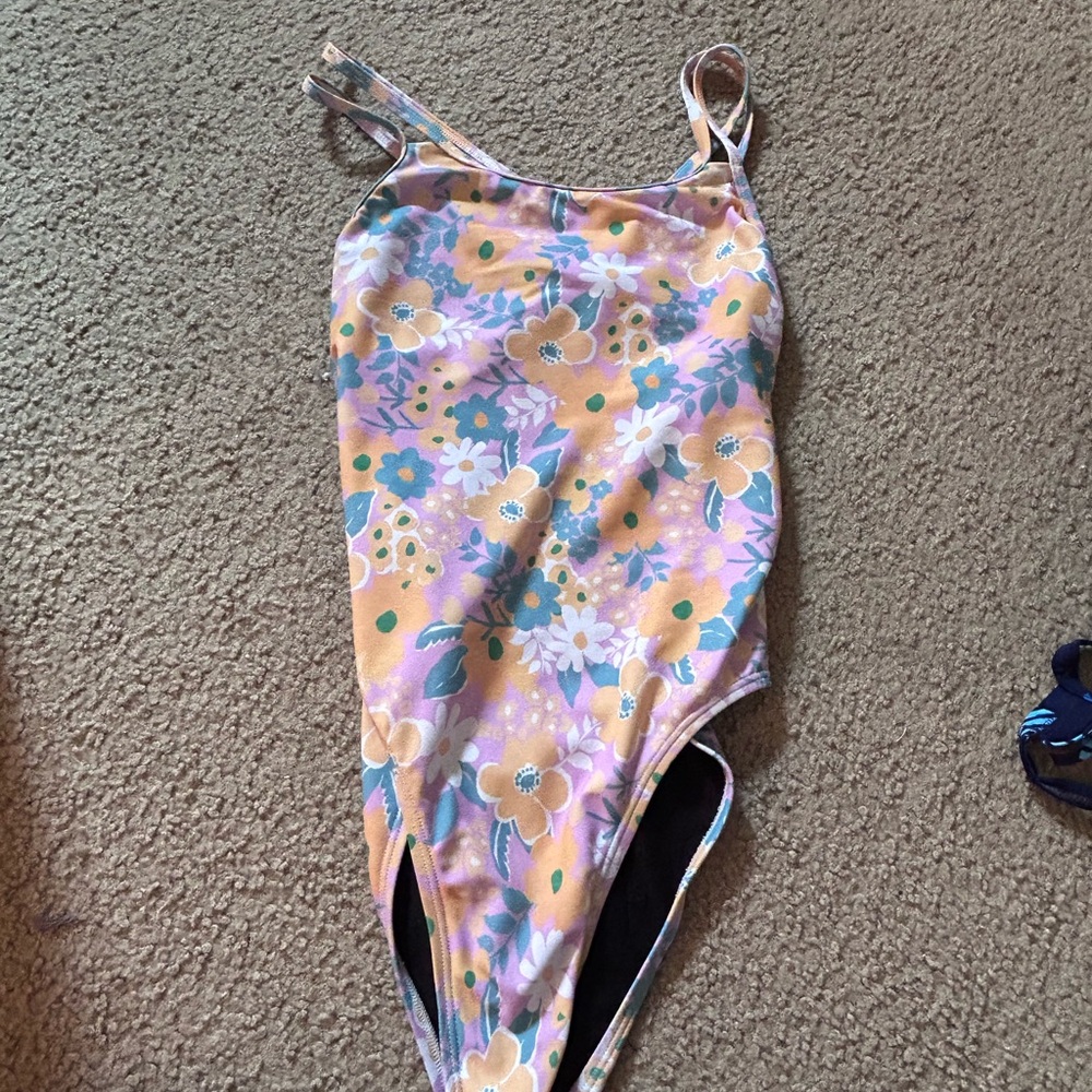 Floral One-Piece jolyn size 28 Swimsuit
